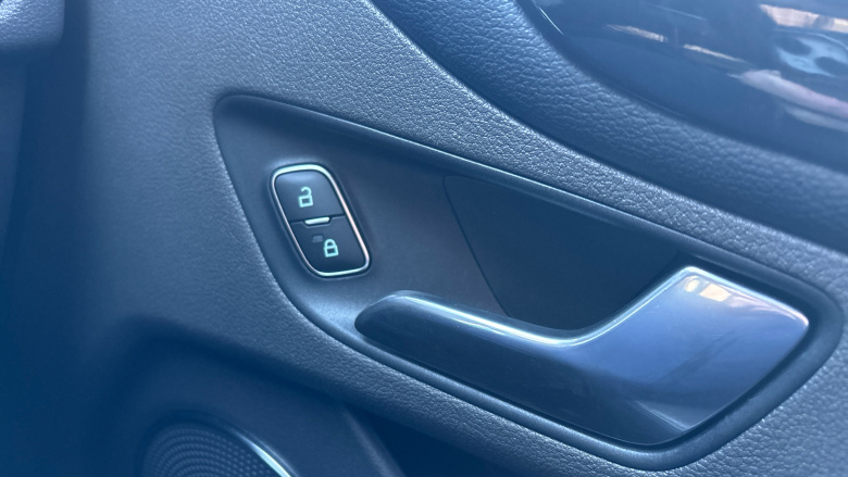 Ford Tourneo Custom Transit Custom Tourneo L2 Diesel Fwd 2.0 EcoBlue 185ps L/R 8 Seat Titanium X Auto